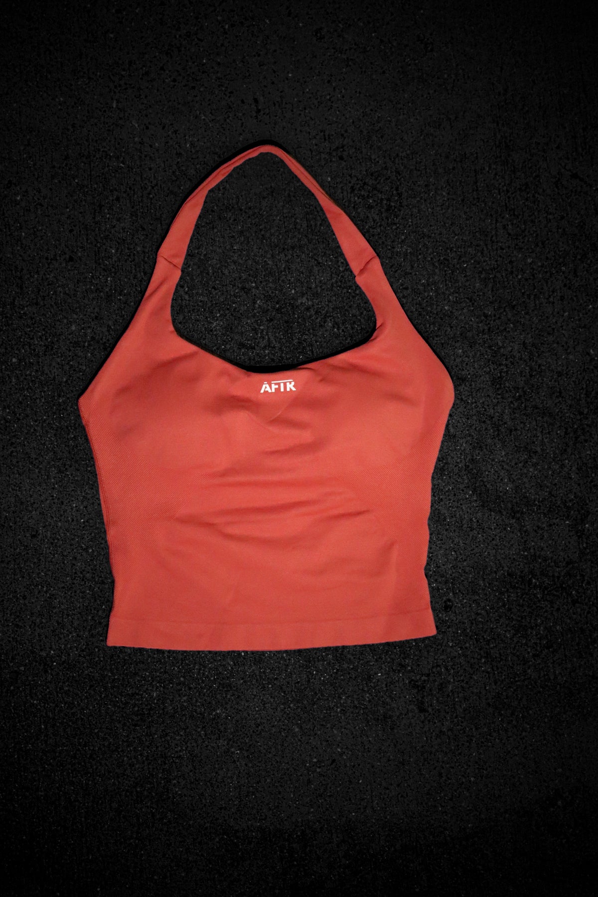 FOCUS HALTER TOP