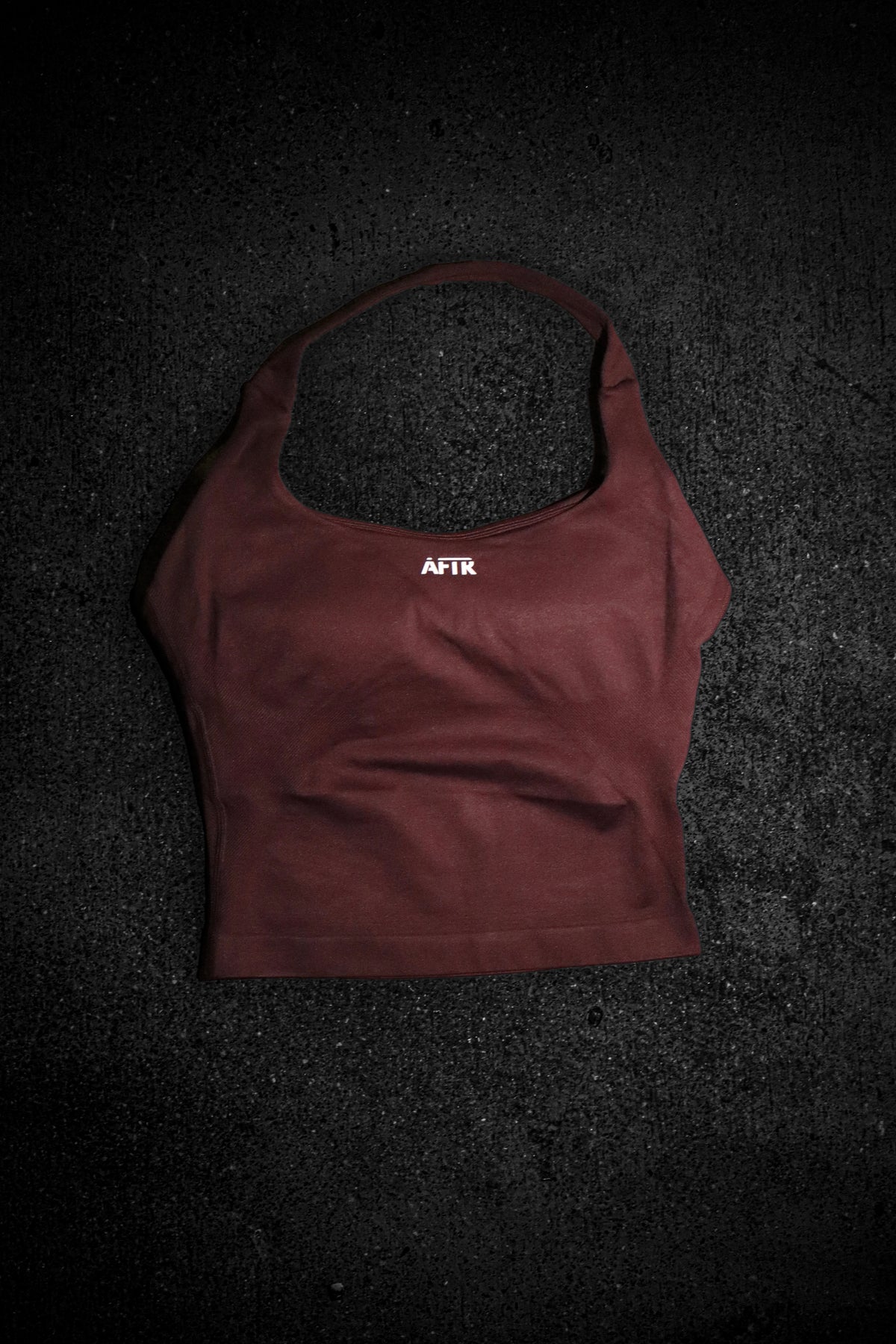 FOCUS HALTER TOP